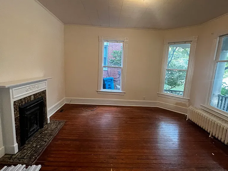 406 Highland Ave SW #2 — Photo 37