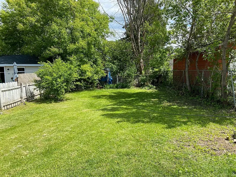 626 N Stevens St — Photo 17