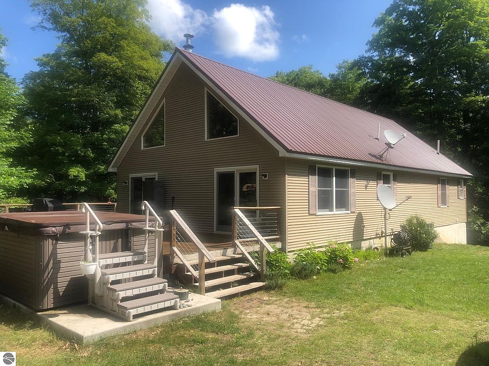 12726 Coates Hwy, Brethren, MI 49619 Zillow