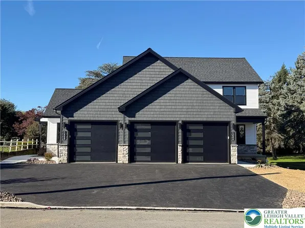 1250 7th St N, Catasauqua Bor, PA 18032