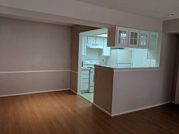 3rd image of 9160 E Arbor Cir APT C