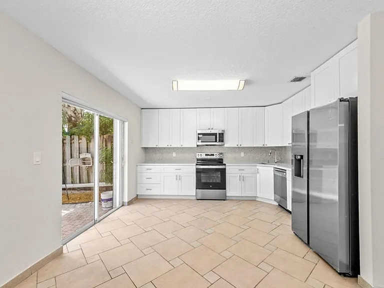 2641 Regalia Way — Photo 3