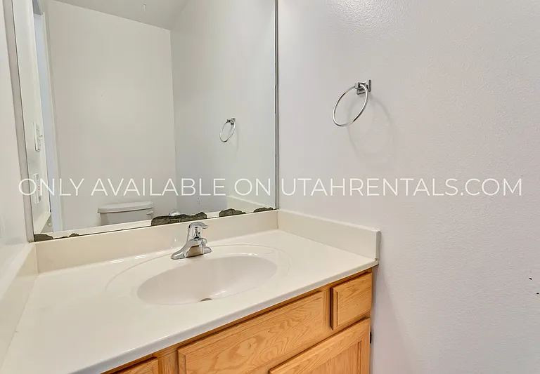 144 N 1120 E — Photo 19