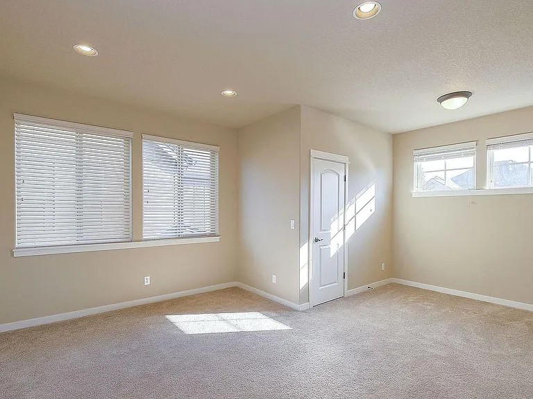 6387 NE Meadowgate Ct — Photo 15