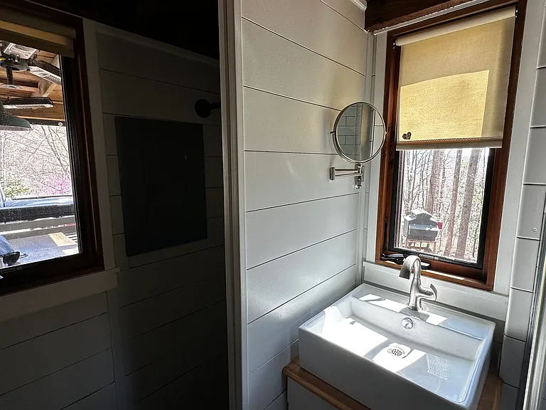 Julian Hts — Photo 18