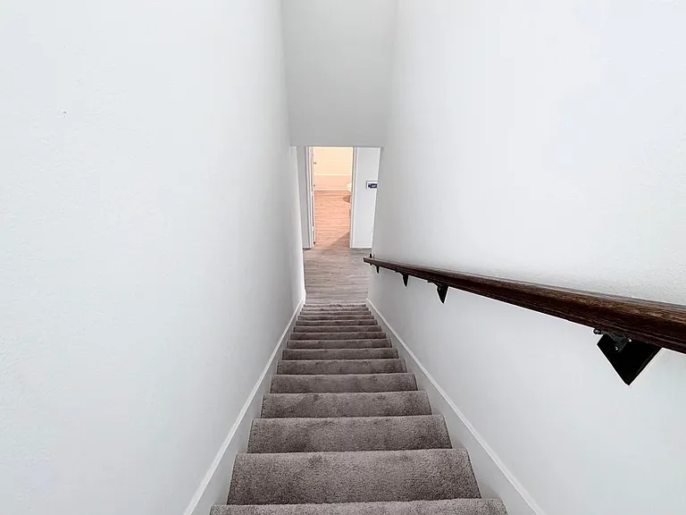 1372 Bright Hill Dr — Photo 11