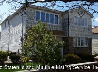 408 Ridgewood Ave, Staten Island, NY 10312