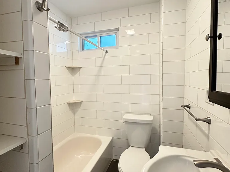 315 Warren St #2 — Photo 5