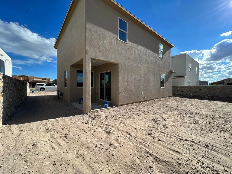 1376 Lenox Ave — Photo 9