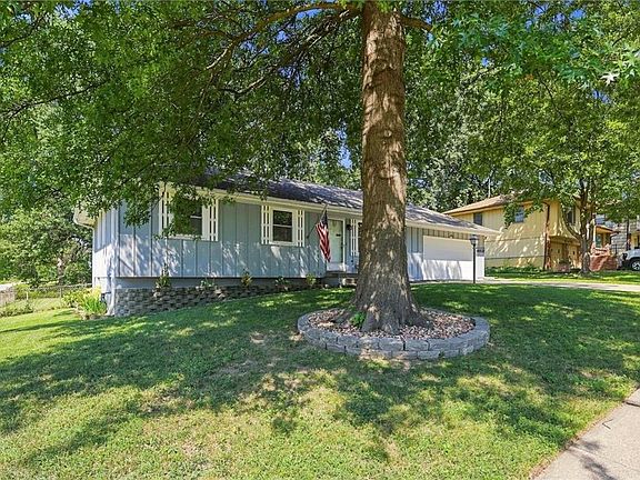 3rd image of 4312 S. Union St.
