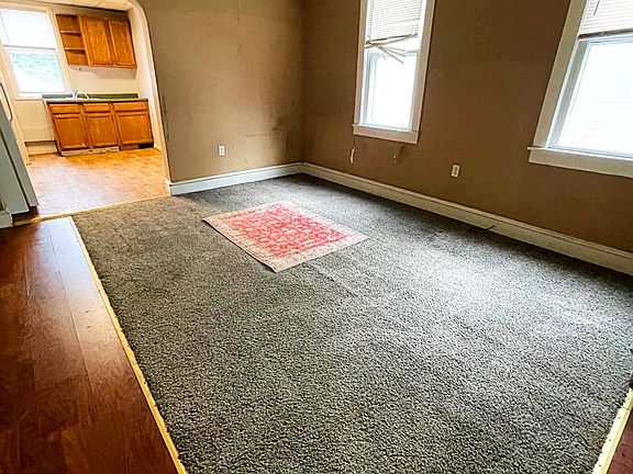 3rd image of 196 Hillside Ave #2