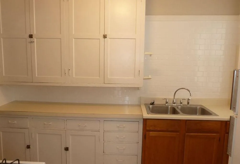 2 bed, 1000 sqft, $1,450 — Photo 3