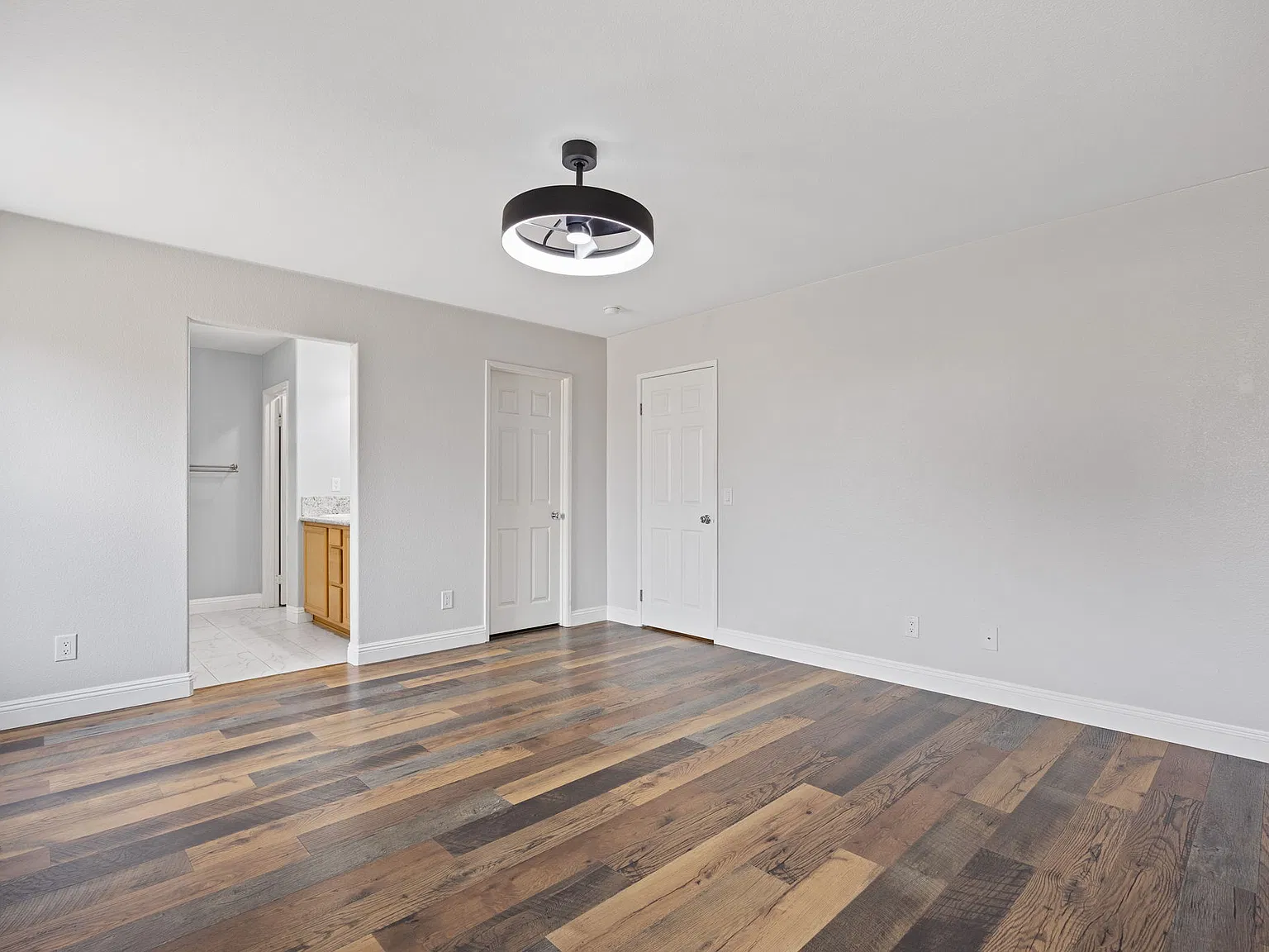3 bed, 1537 sqft, $2,600 — Photo 3