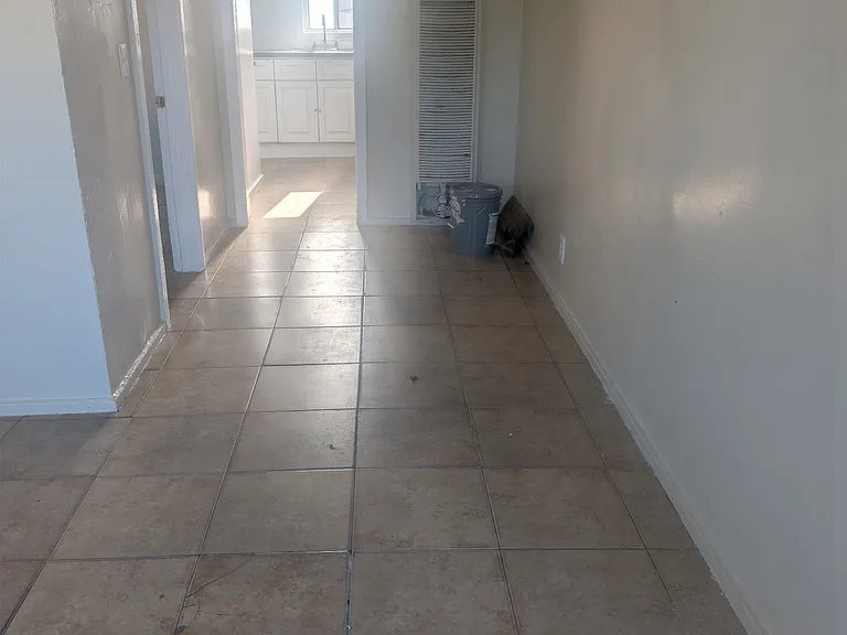 5125 1/2 S Towne Ave — Photo 11