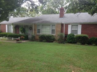 247-253 Stones River Rd, La Vergne, TN 37086