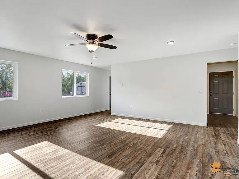 16320 E Bradford Dr — Photo 7