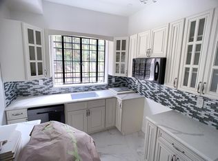 W 263rd St, Bronx, NY 10471
