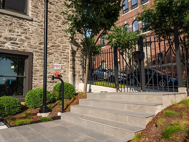 The Roe at Manayunk Apartments and Townhomes — Photo 107