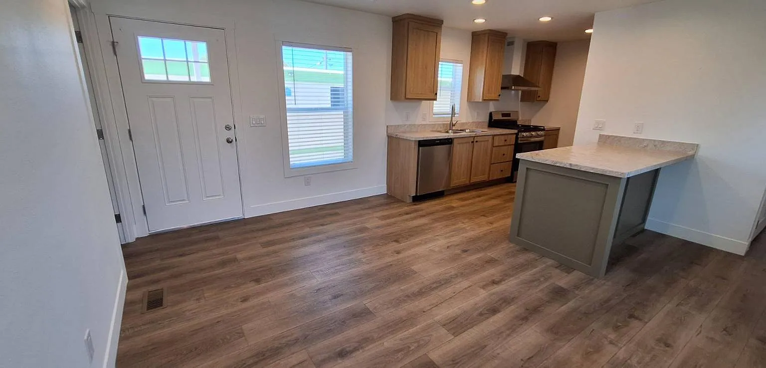 3 bed, 2.0 bath, $1,350 — Photo 1
