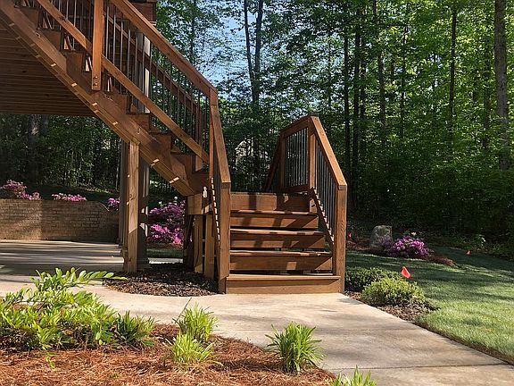 3rd image of 7903 Winterbourne Dr