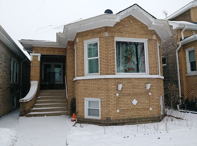 1st image of 5119 W Oakdale Ave