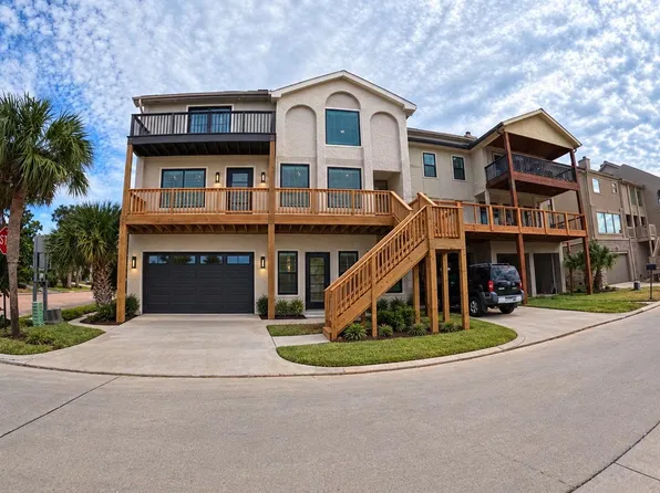 15 Harbour Dr, Houston, TX 77058