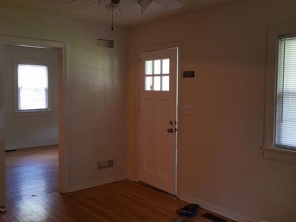 2nd image of 813 Hughes Ave