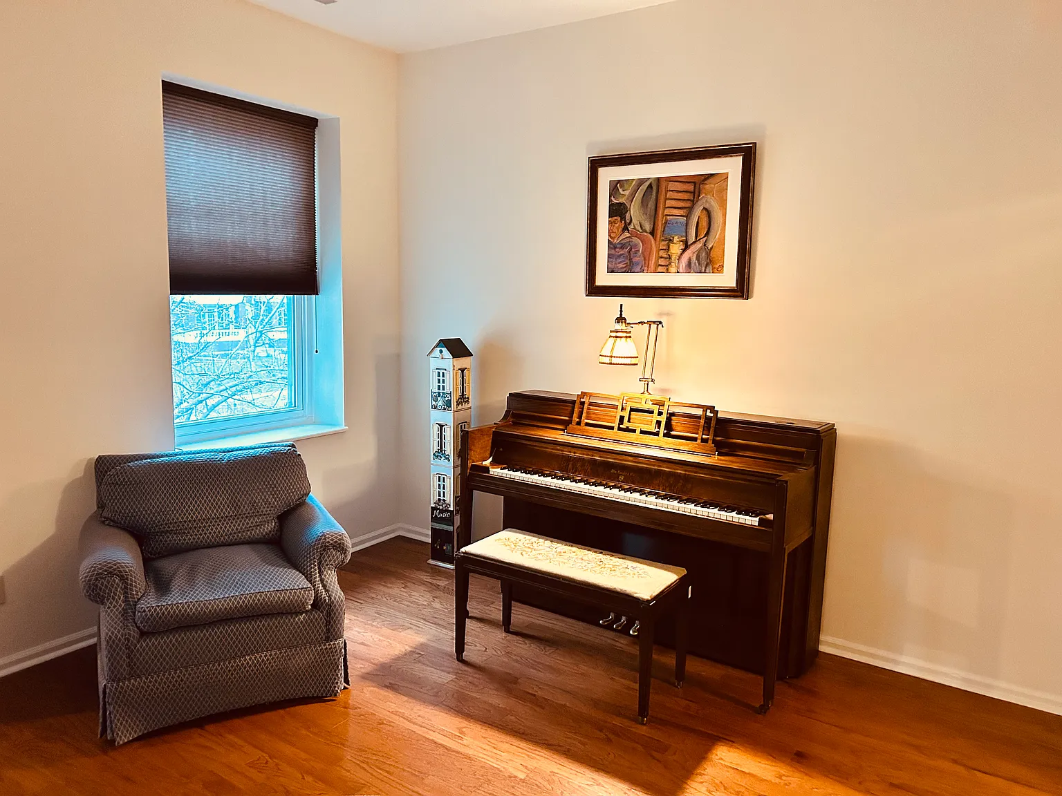 3 bed, 2500 sqft, $2,800 — Photo 4