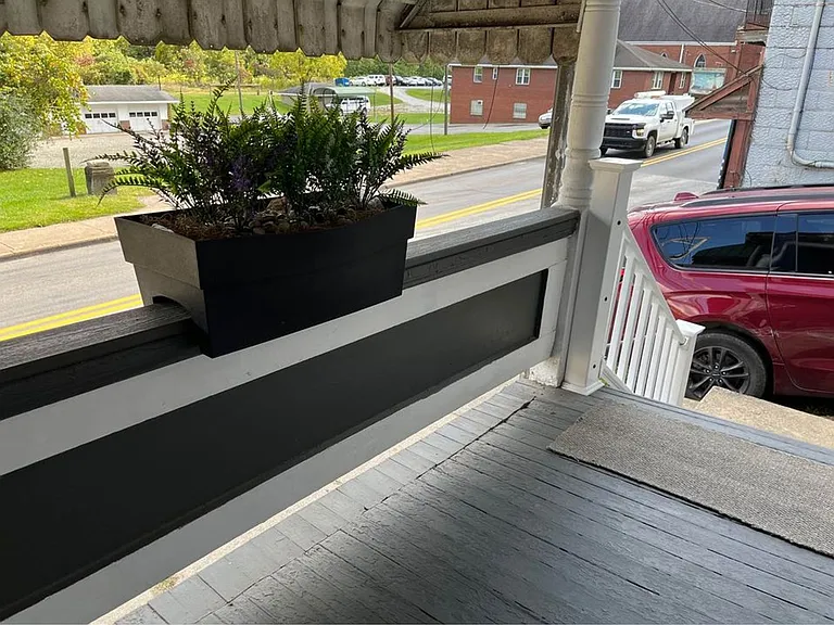 829 Main St — Photo 5
