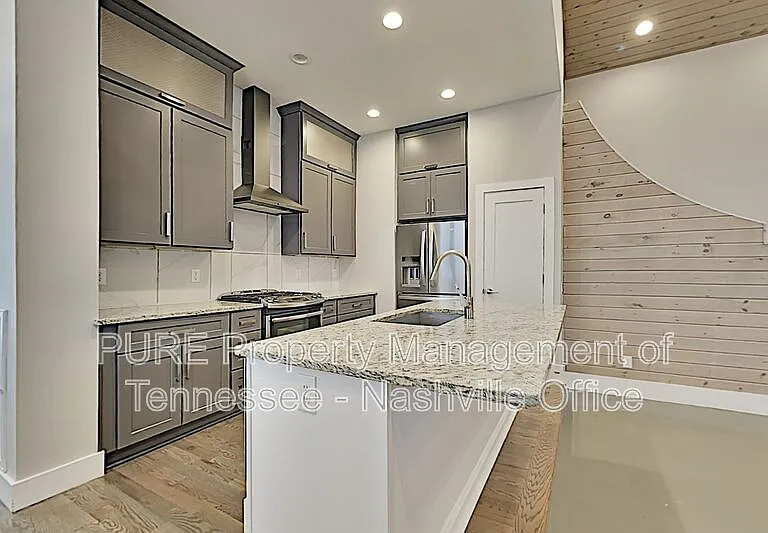 1412 Lillian St #B — Photo 13