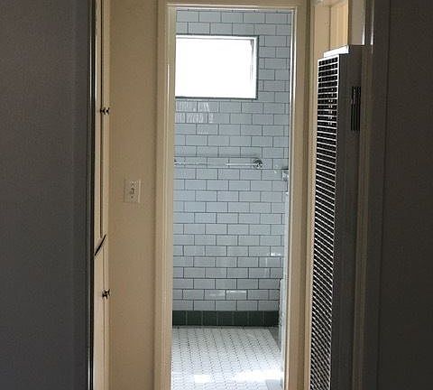 5th image of 725 N Hayworth Ave APT 06