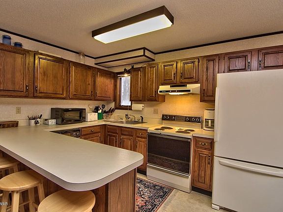 4th image of 538 Parkwood Dr