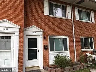 1204 Westview Ter