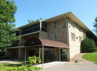 5725 Blake Rd S APT 101, Edina, MN 55436
