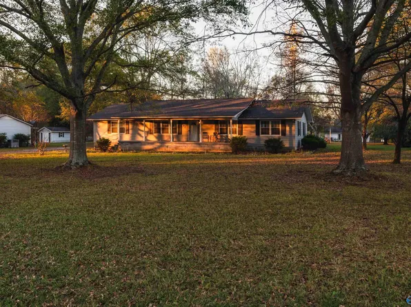 207 7th Ave NE, Arab, AL 35016