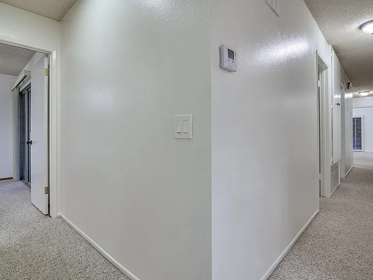 929 Darlene Ct — Photo 28