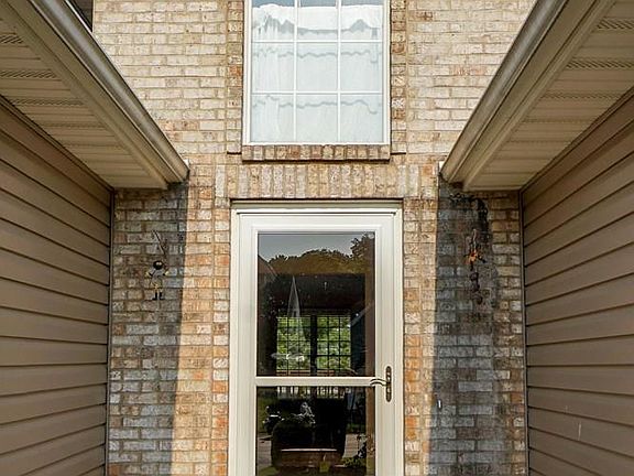 4th image of 1532 Plum Creek Dr