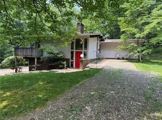126 Stony Creek Dr, Millersburg, OH 44654