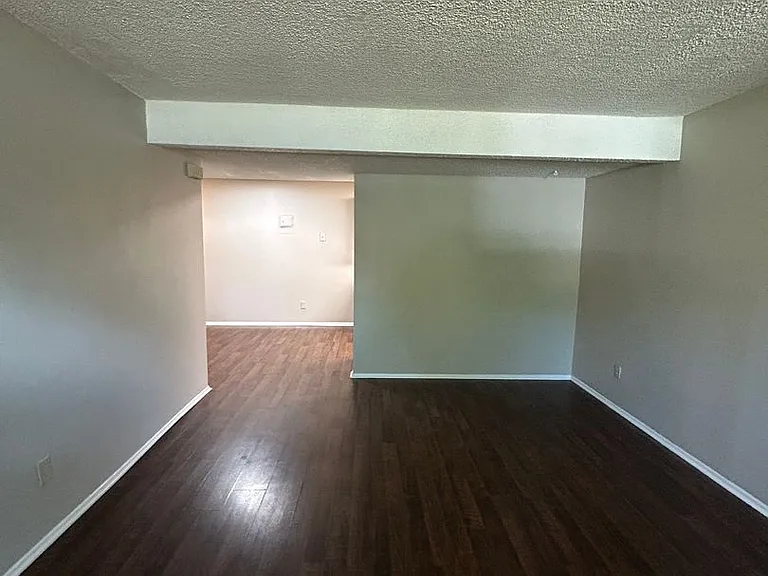 1608 Cottonwood Dr #6 — Photo 5