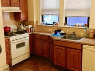 5 Harris St #1, Somerville, MA 02143