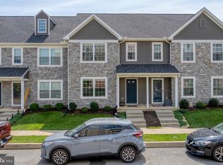427 Springwood Dr, Lebanon, PA 17042
