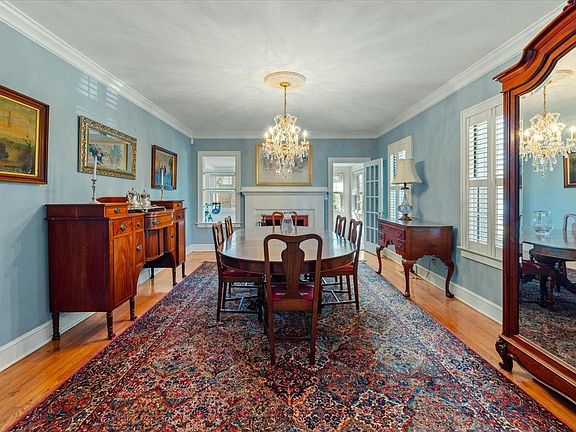 4th image of 1001 Washington St