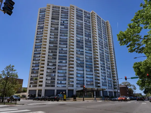 3930 N Pine Grove Ave APT 306, Chicago, IL 60613