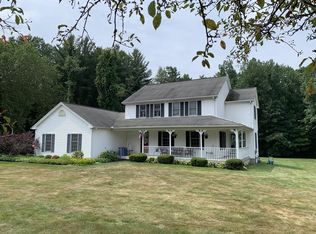 20 Carriage Ln, South Hadley, MA 01075