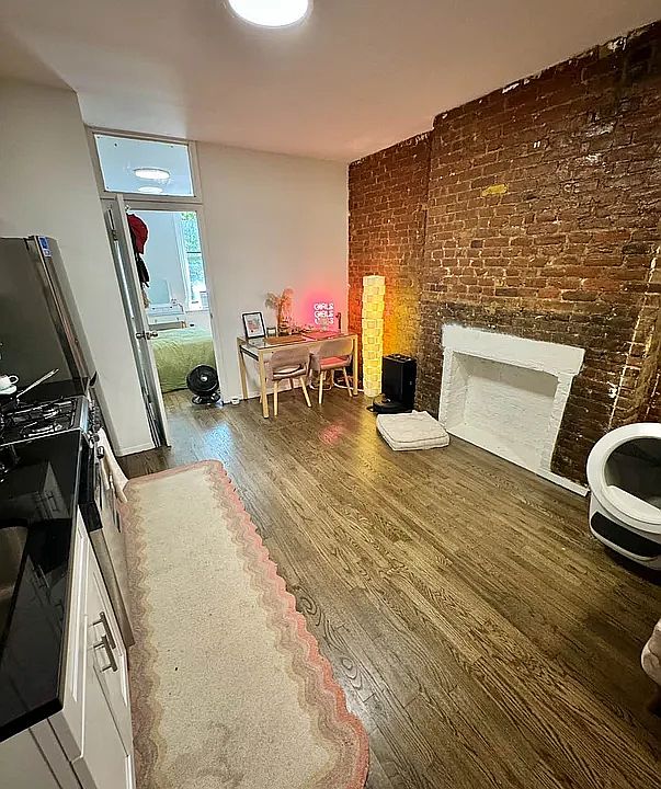 2nd image of 273 E 10th St APT 10