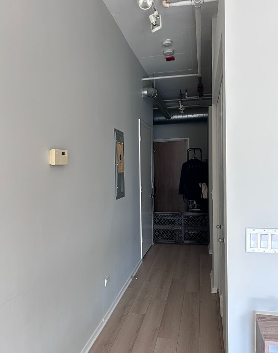 Building Photo 5