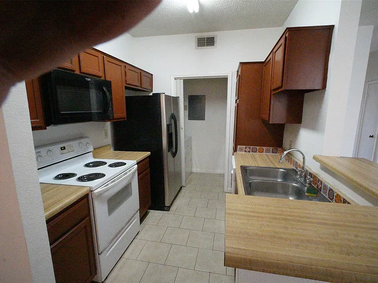 8197 Sands Point Dr #137 — Photo 2