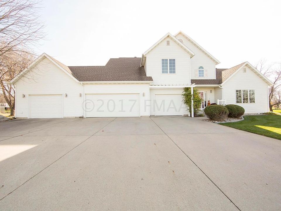 1st image of 3838 Kensington Dr