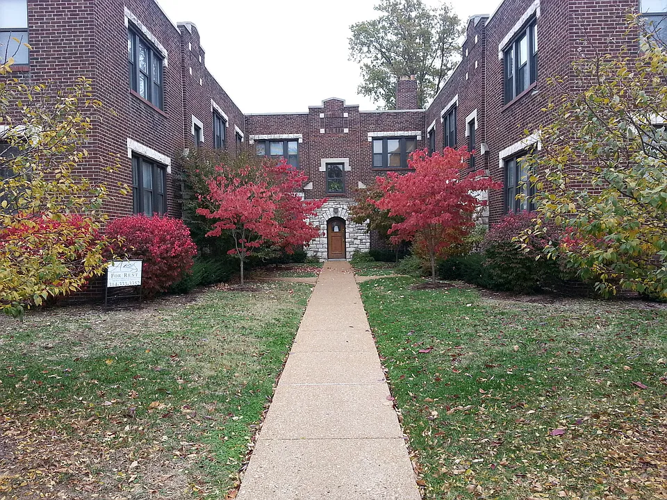 3815-3819 Wilmington Ave