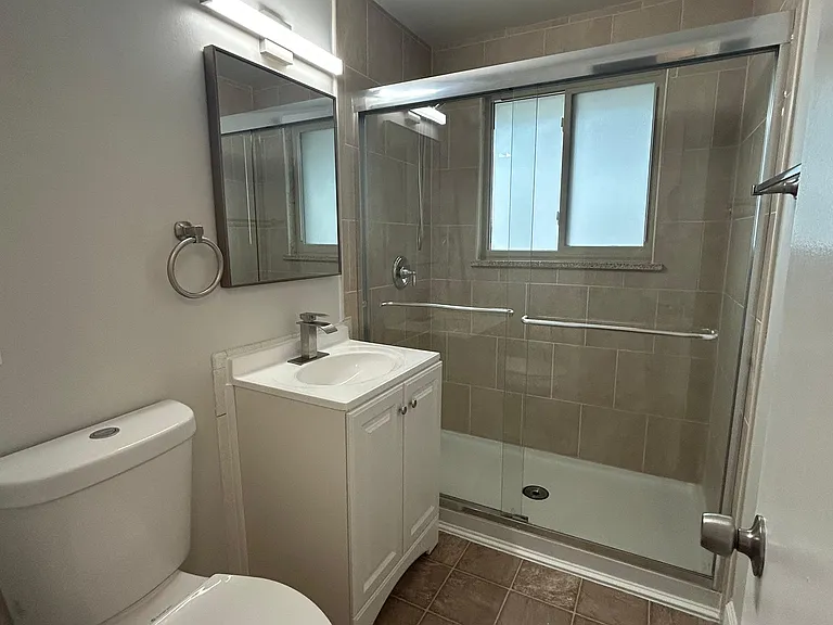 6004 S Prince St — Photo 12